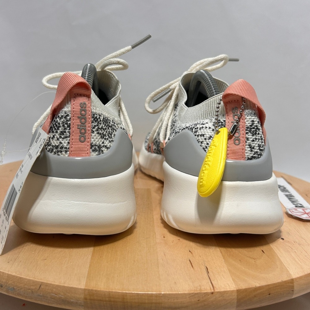 NWT Adidas Women's Ultimamotion White/Dust Pink (F34533/F34516) Sneakers - 11 US - Picture 8 of 10